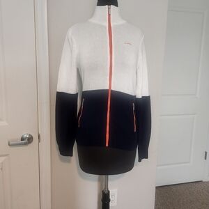 Stylish Women's White and Black Ski Jacket